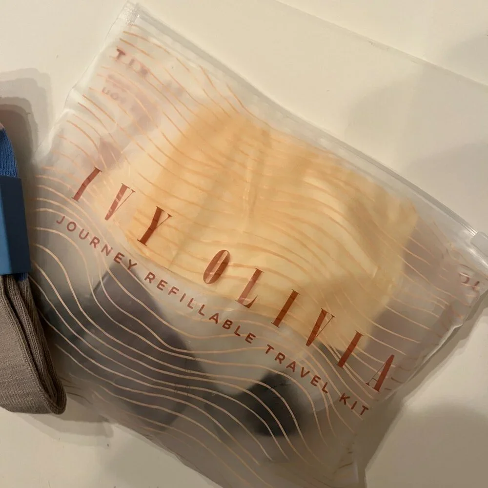 Travel Gift‎ Set Ivy Olivia 9 Piece Refillable Kit and SinglesSwag Fay Socks New